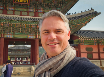 Dennis Bunnik in Seoul, South Korea